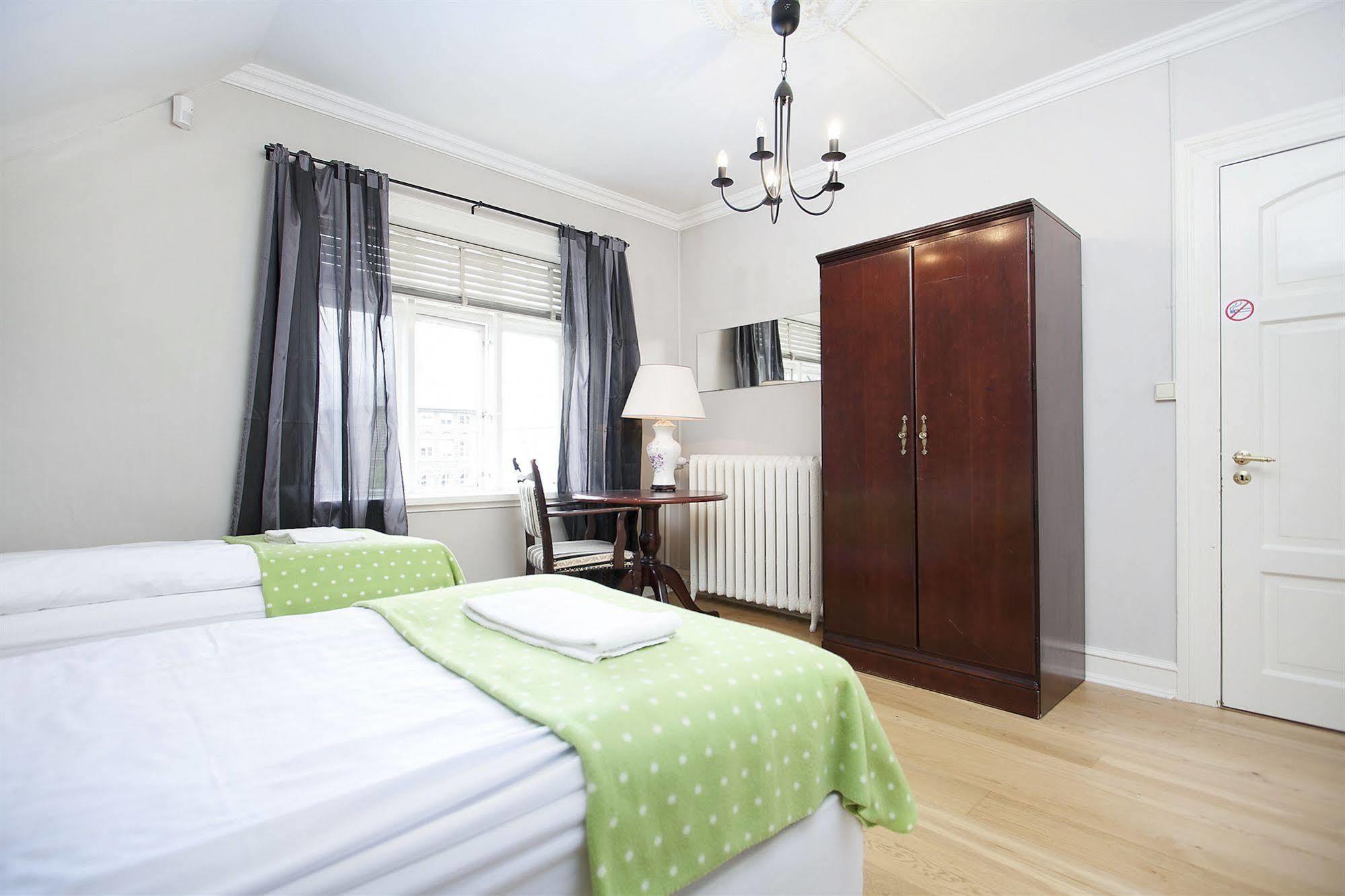 Skolabru Guesthouse Reykjavík Buitenkant foto