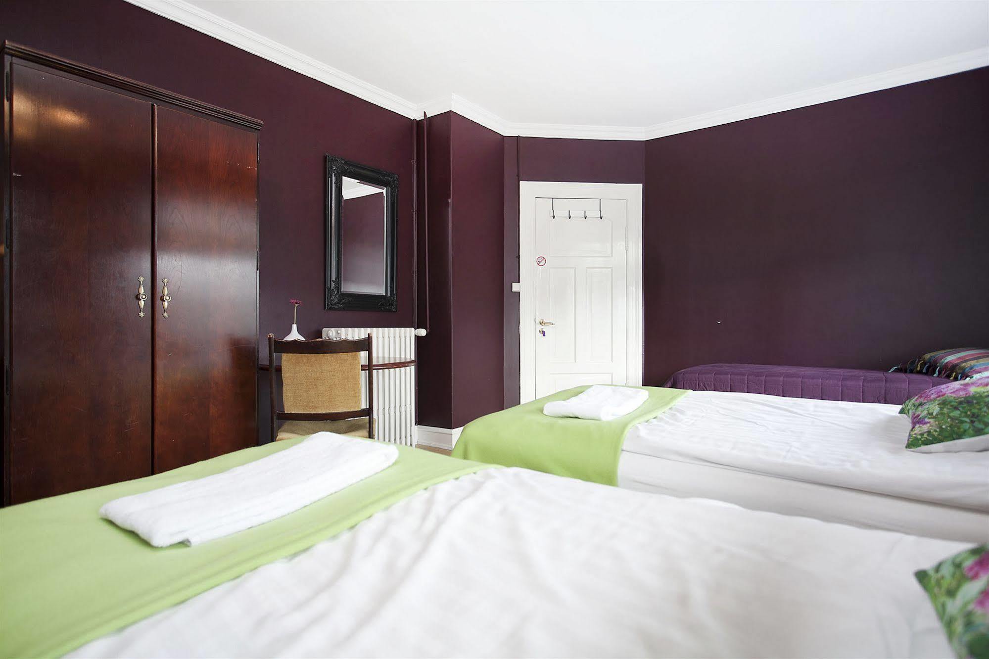 Skolabru Guesthouse Reykjavík Buitenkant foto