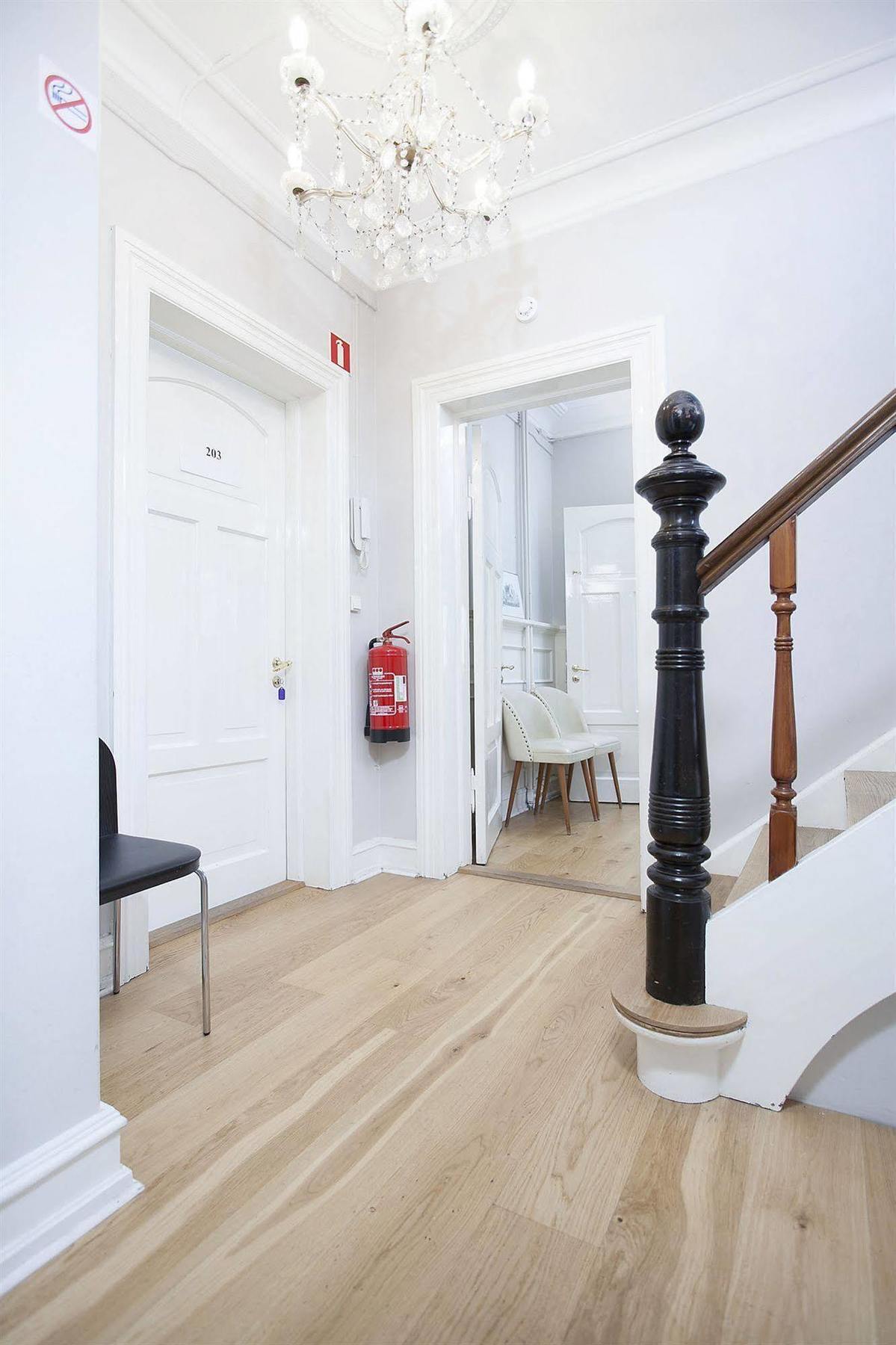 Skolabru Guesthouse Reykjavík Buitenkant foto
